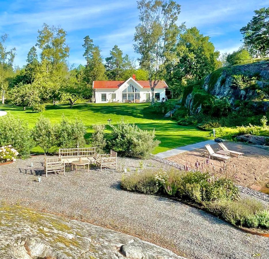 Bastuviken Bed And Breakfast Uppsala Bagian luar foto